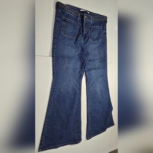 Women's Celebrity Pink 19/34 (14-16) Blue Jeans Wide Leg Braided Waist Detail